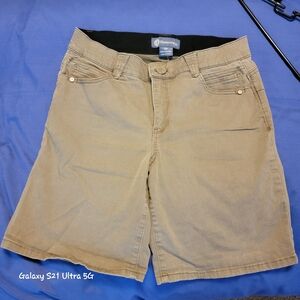 Dockers Women's Tan Shorts